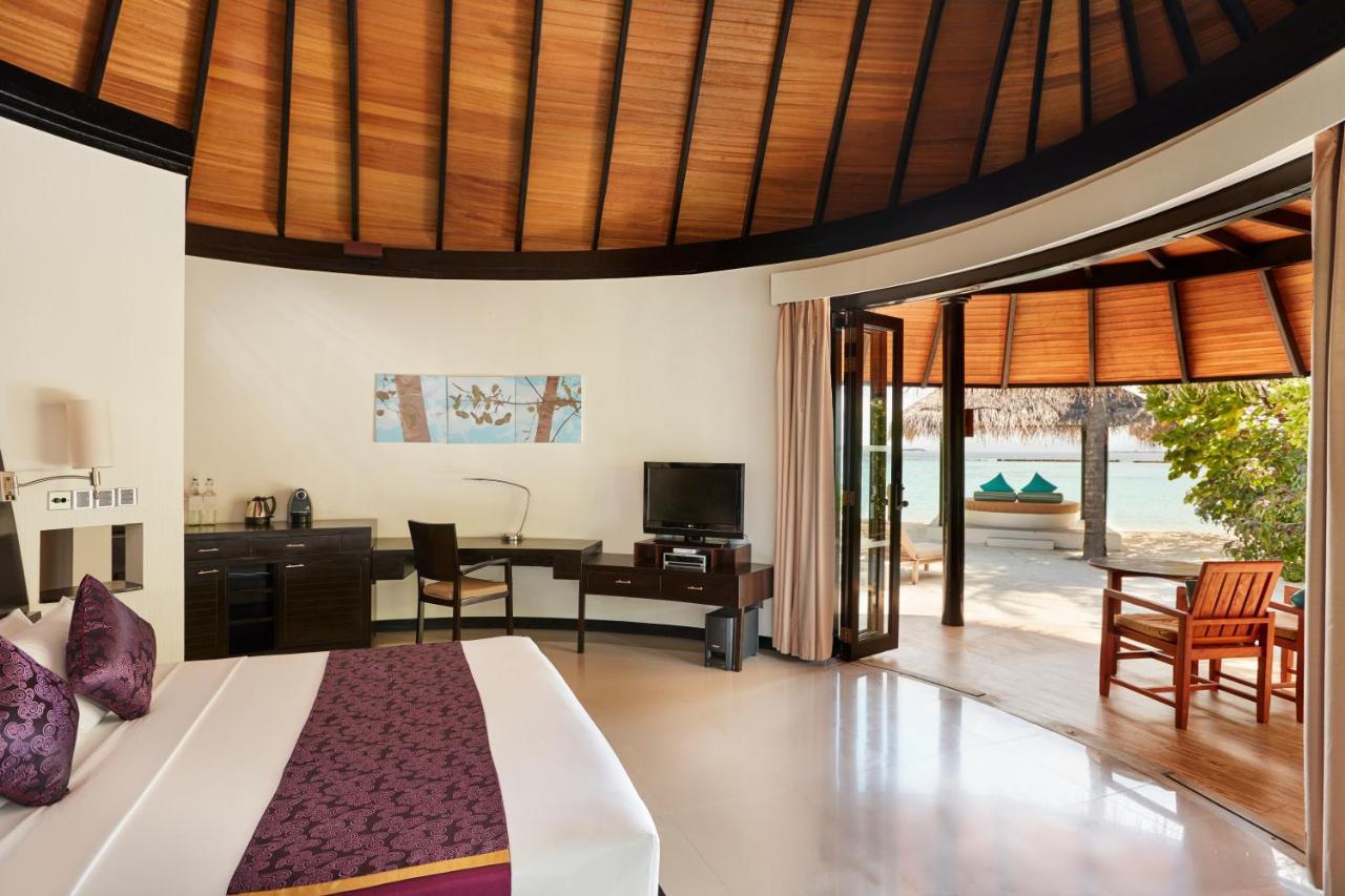 Deluxe Beach Villa - Free Transfer, 2 pax, 7 nights minimum